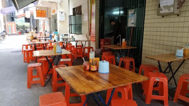 公鸡母鸡拖拉机