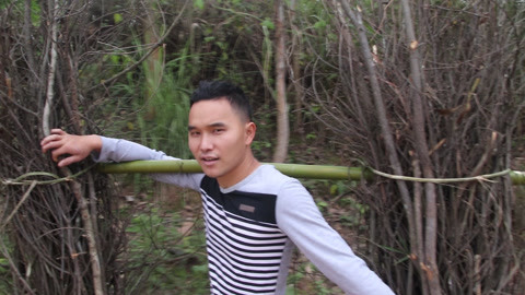 再见金钱，前往贫困村